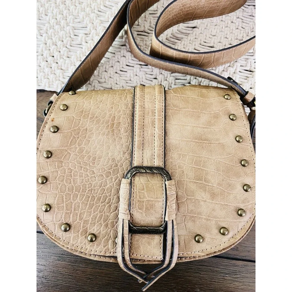 Jessica Simpson Asher Camel Brown Vegan Leather Crossbody Saddle Bag Purse Studs